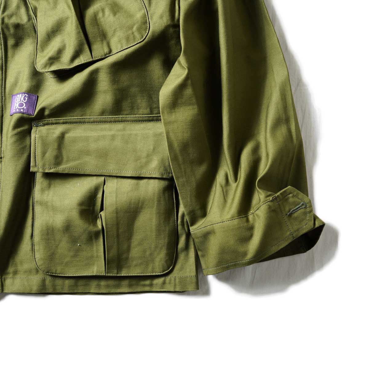 UNIVERSAL PRODUCTS / Gung Ho Fatigue Jacket (Olive)裾、袖
