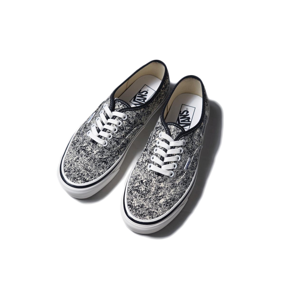VANS / AUTHENTIC 44 DX (Acid Wash White)
