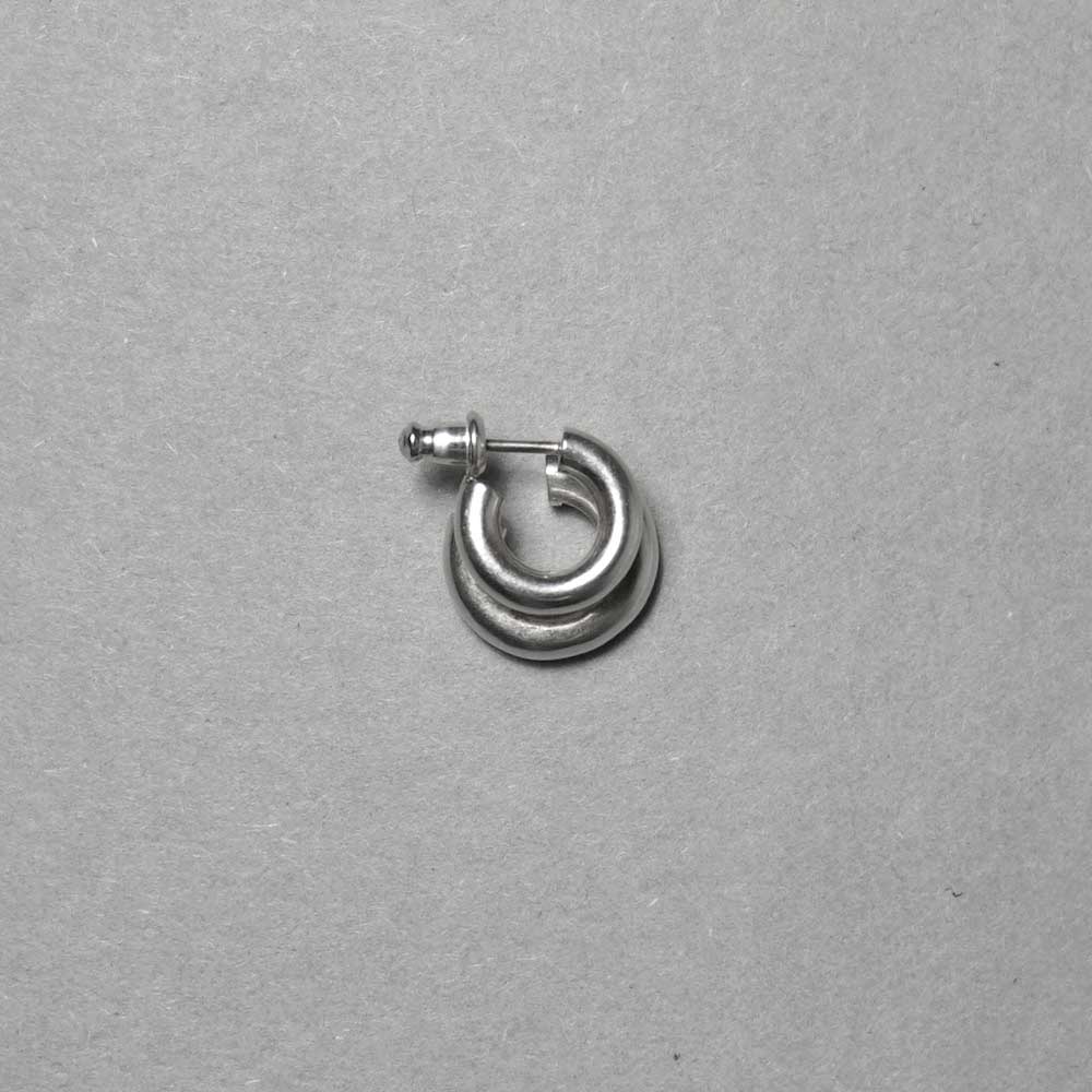 YLEVE / W CIRCLE EARRING / LEFT (Silver)